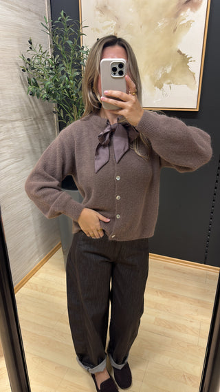 Strickjacke mit Satin-Schleife “Disa“