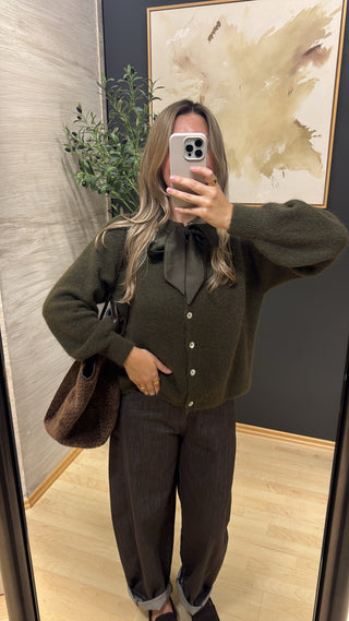 Strickjacke mit Satin-Schleife “Disa“