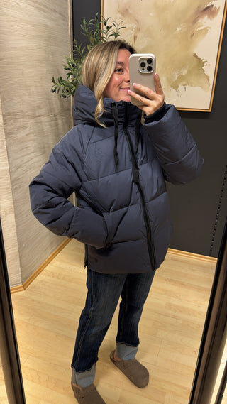 Winterjacke “Pavinaria Short“