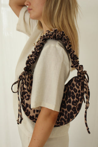 Verstellbare Tasche mit Leo Muster