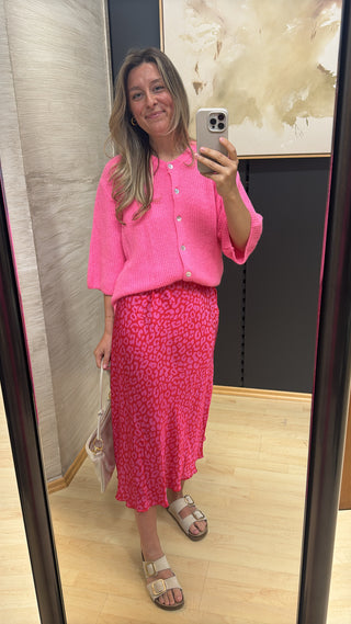 asmo-woman-damenmode-onlineshop-baby-alpaca-strickjacke-kurzarm-neonpink-knoepfe