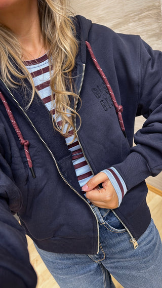 damen-theshirtproject-zip-hoodie-navy-bordeaux-details-asmo